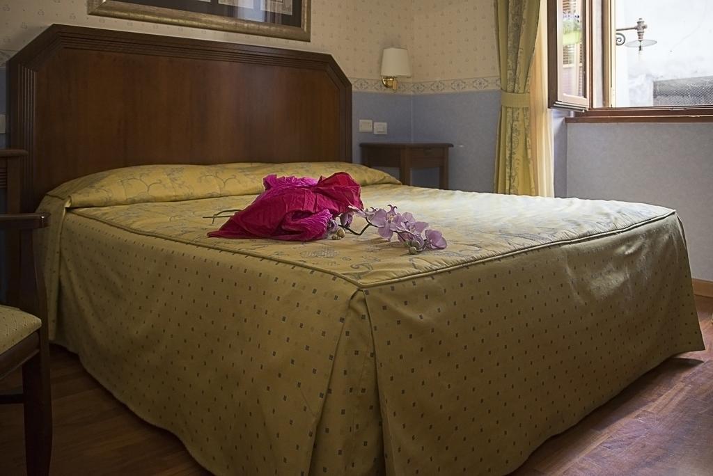 Hotel Filippeschi Orvieto Exteriör bild