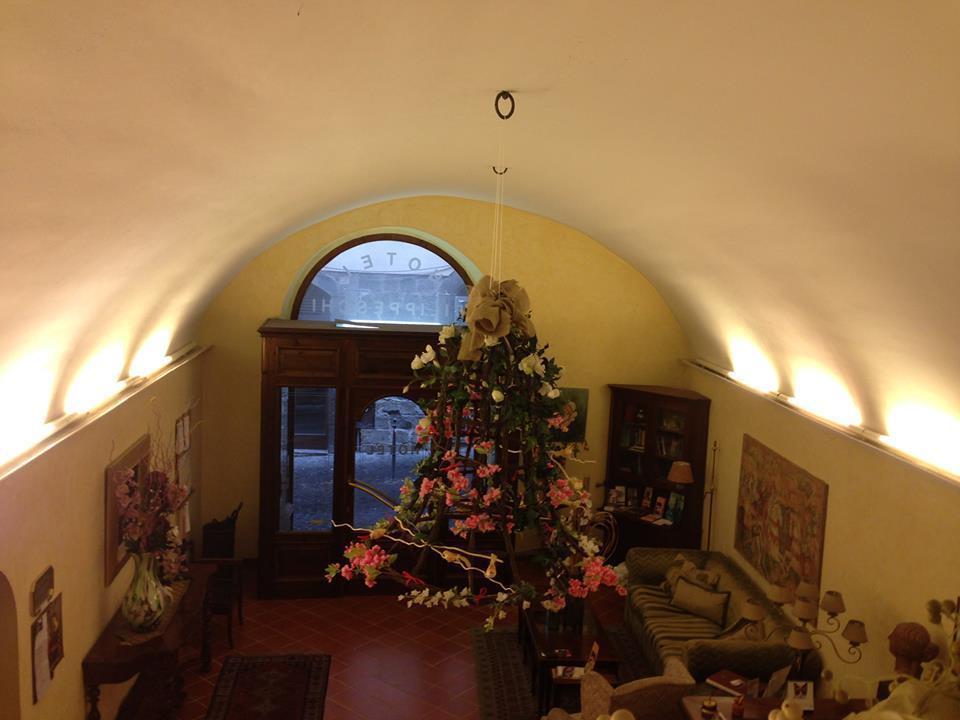 Hotel Filippeschi Orvieto Exteriör bild