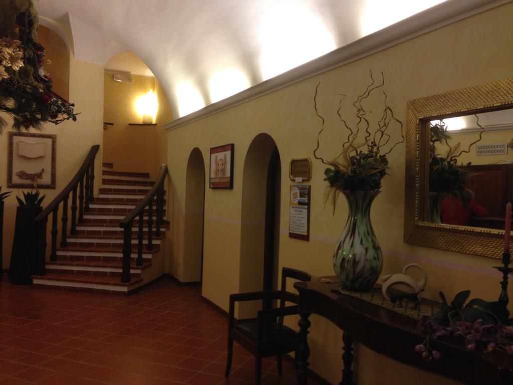 Hotel Filippeschi Orvieto Exteriör bild